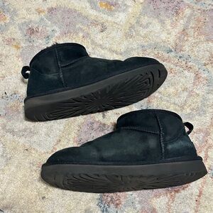 UGG ultra mini boot black